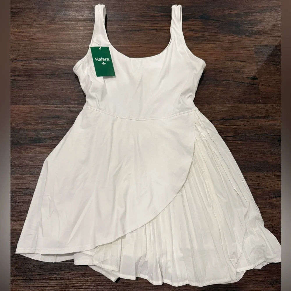 HALARA SoftlyZero™ Airy Cut Out 2-in-1 Pocket Cool Touch Mini Tennis Dress - Picture 1 of 4